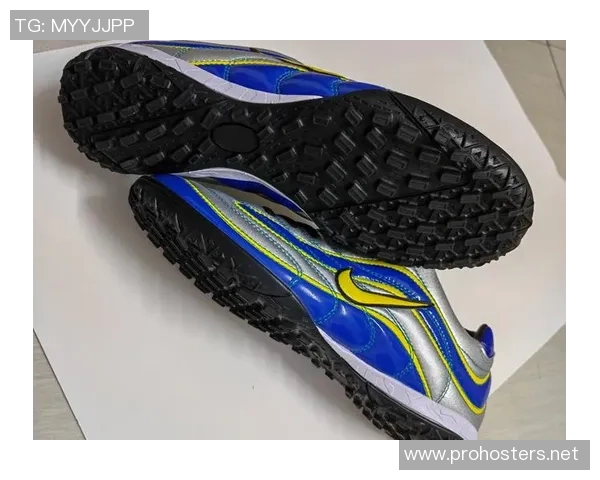 旧鞋情怀足球明星的独特魅力与坚持之道 旧鞋情怀足球明星的独特魅力与坚持之道