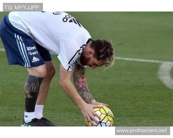 足球明星大腿纹身背后的故事与意义揭秘 足球明星大腿纹身背后的故事与意义揭秘