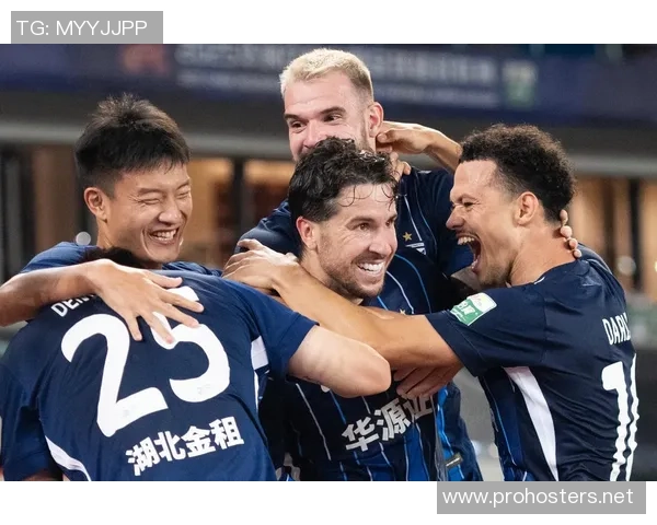 热议足球：武汉足球队的配合变革